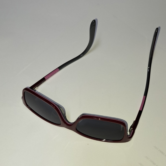 Children's Oakley Frames. Stylish Burgundy and Pink Prescription Sunglasses. - Picture 1 of 13